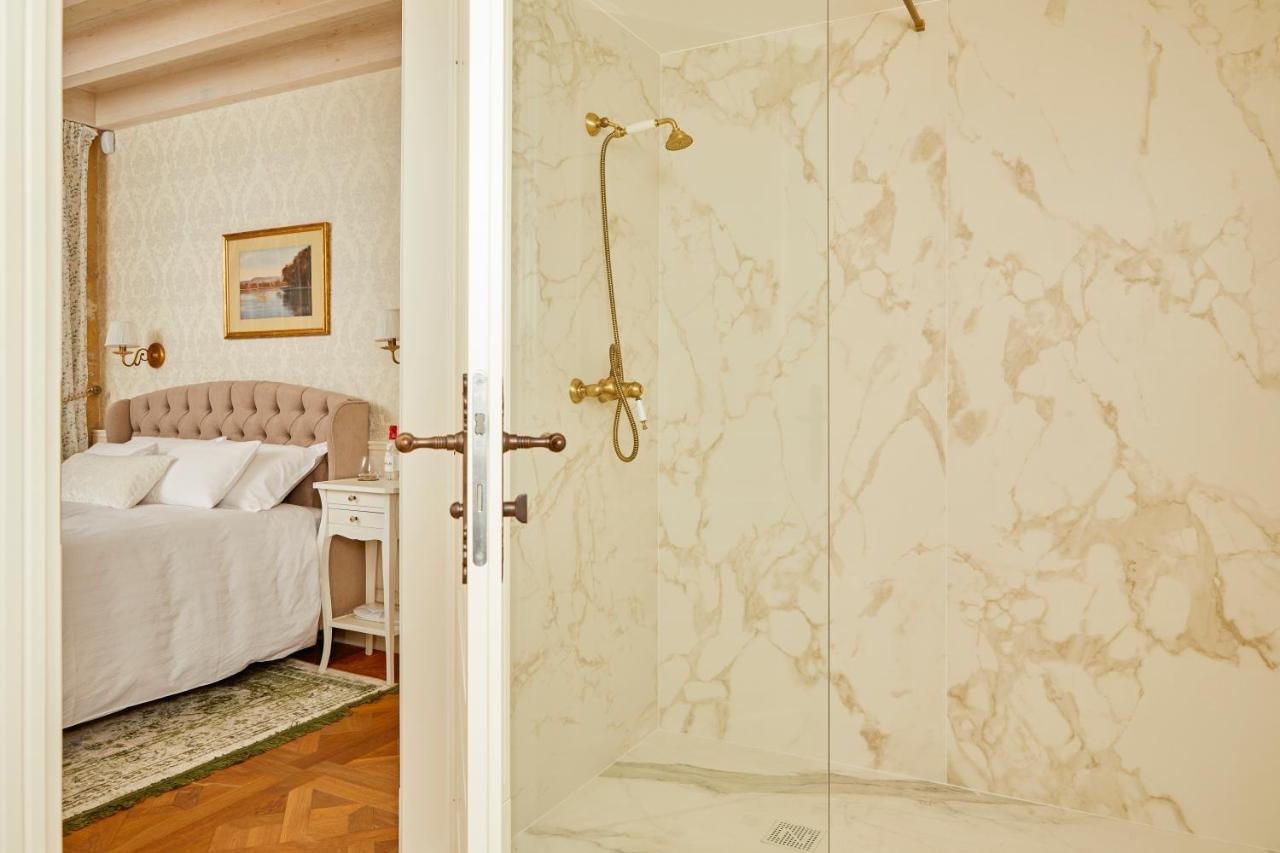 Chateau De Clotte & Suites Les Salles-de-Castillon Bagian luar foto